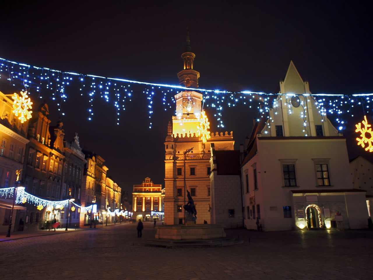  Gita a Poznan per il mercatino di Natale e il festival delle sculture di ghiaccio. 